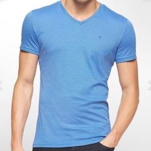 Men’s Calvin Klein Body Fit V-Neck shirt XL/TG